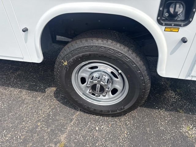 New 2026 Oxford White Ford F-350® XL image 4