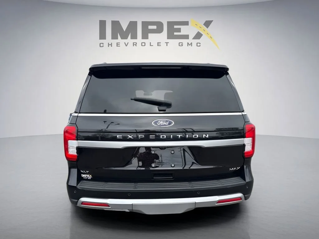 Used 2024 Black Ford XLT image 4
