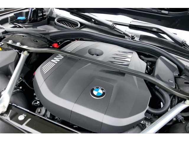 New 2026 Black Sapphire Metallic BMW 750e xDrive image 17