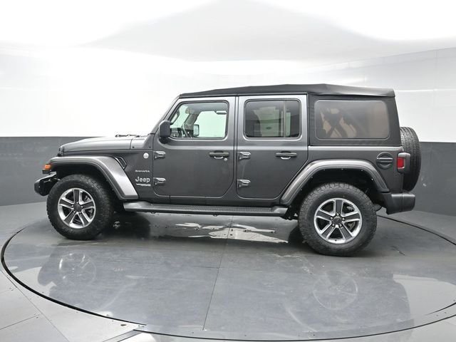 Used 2022 Gray Jeep Unlimited Sahara image 4