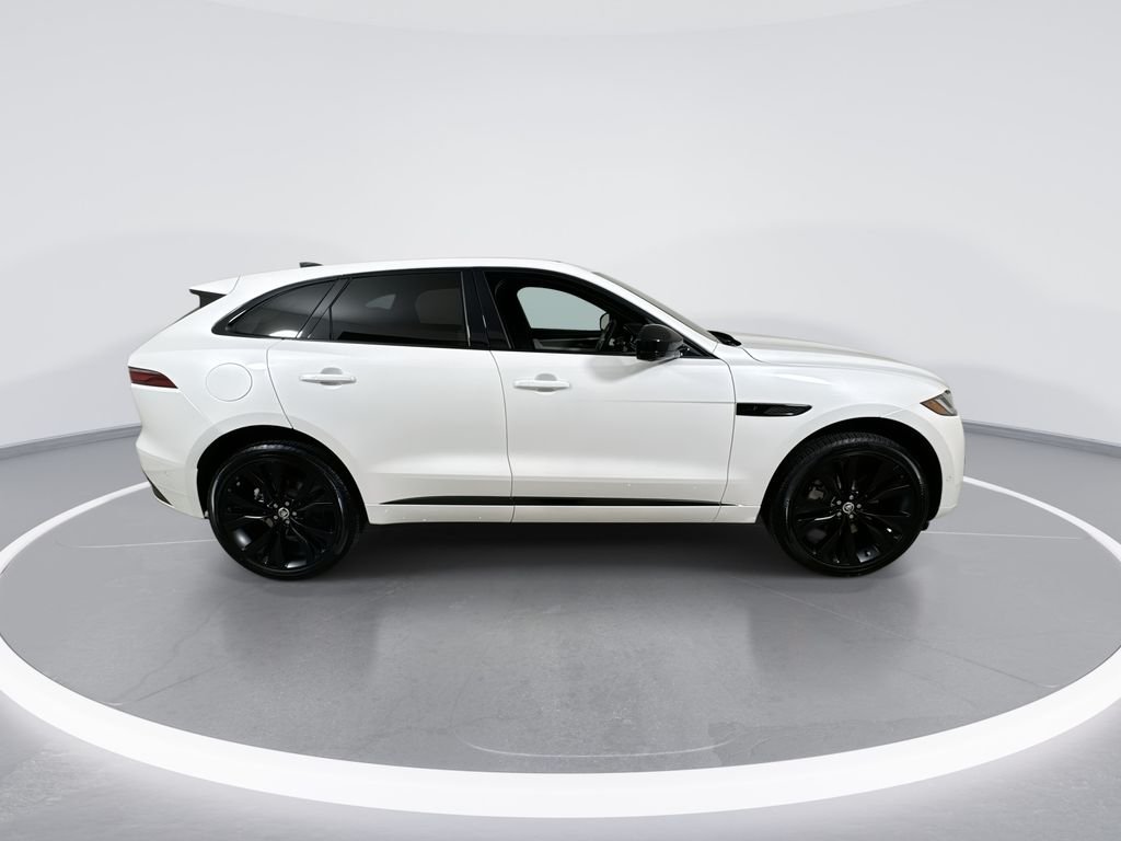 2026 Jaguar F-Pace R-Dynamic S - Photo 9