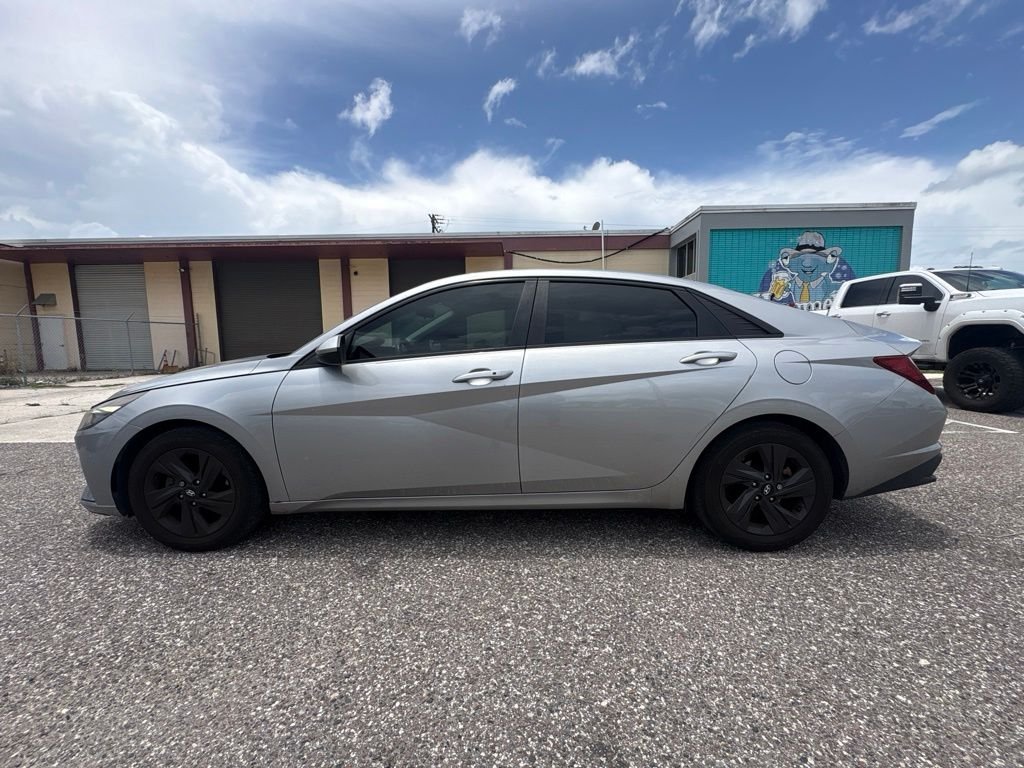 2021 Hyundai Elantra SEL - Photo 6