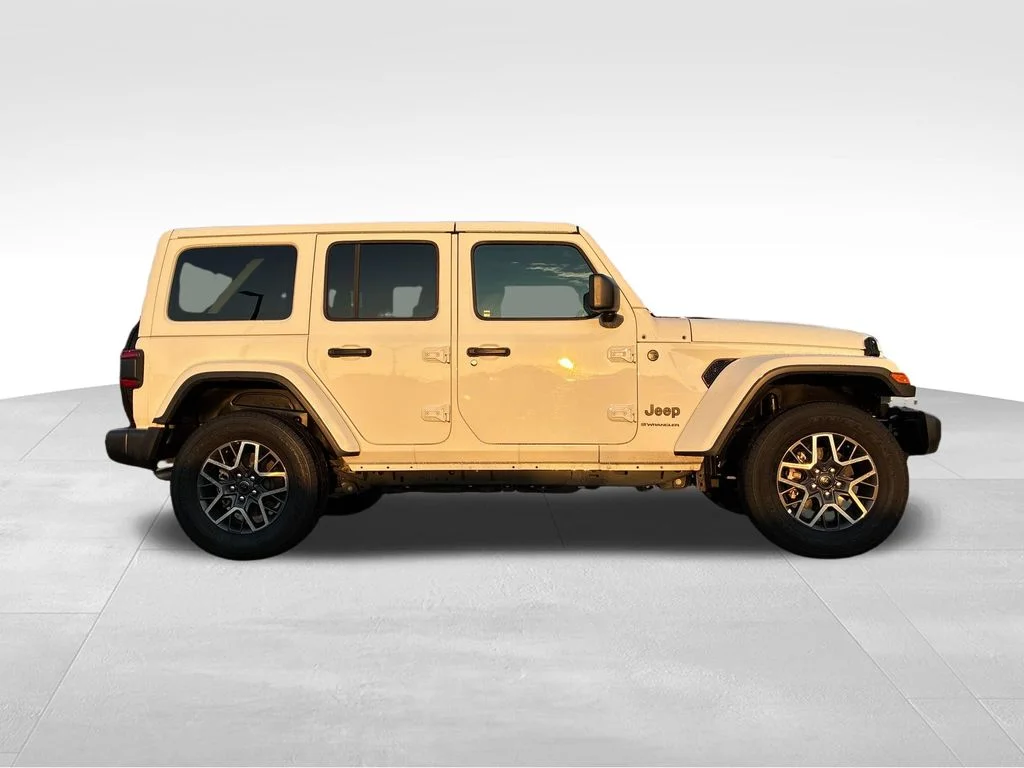 Used 2026 White Jeep Sahara image 7