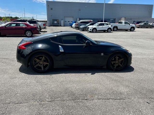 Used 2017 Black Nissan Touring image 2