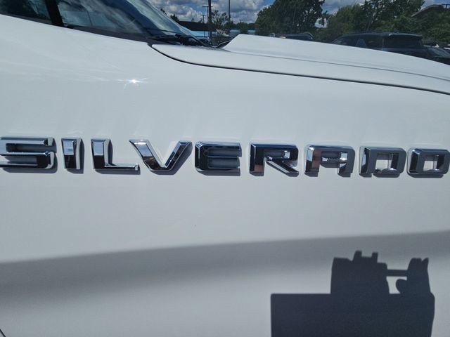Used 2022 Summit White Chevrolet Custom image 33