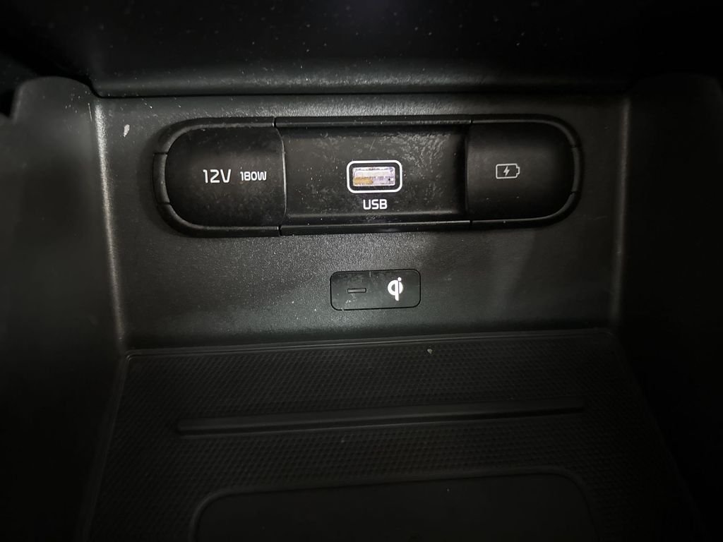 Used 2022 Grey Kia SX image 34