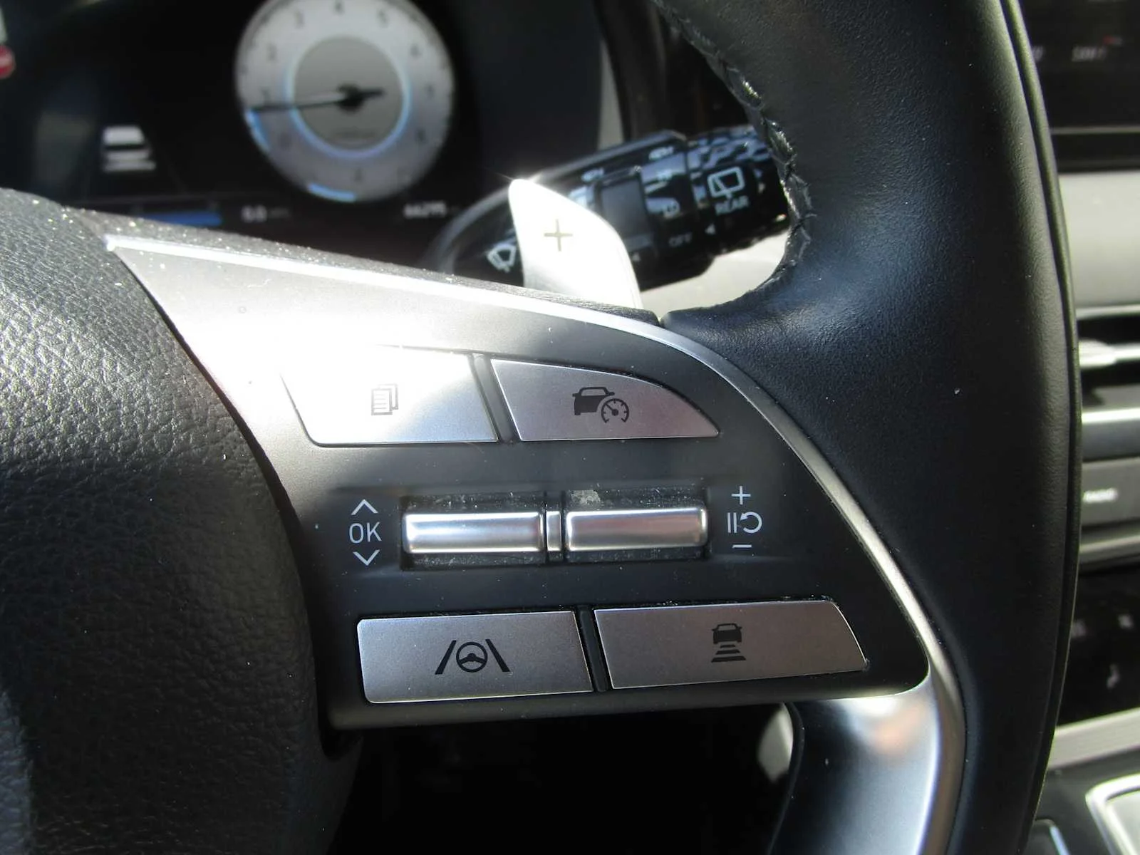 Used 2023 Abyss Black Pearl Hyundai Calligraphy image 31