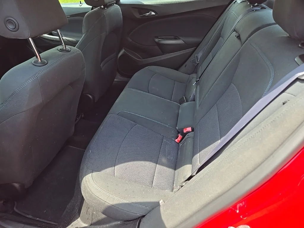 Used 2017 Red Chevrolet LT image 8