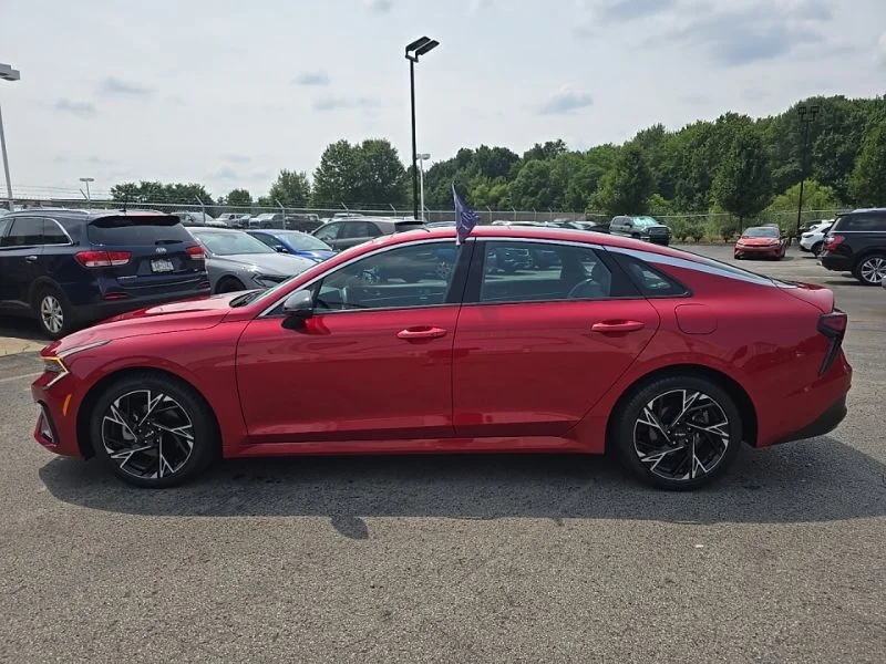 Used 2025 Red Kia GT-Line image 4
