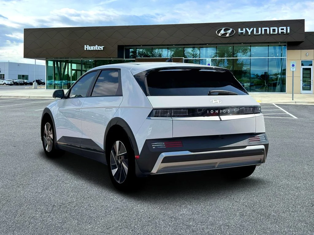 New 2026 Atlas White Hyundai SEL image 5