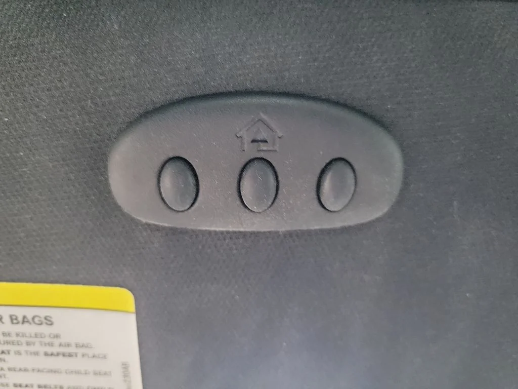 Used 2012 Silver Chrysler Touring image 33