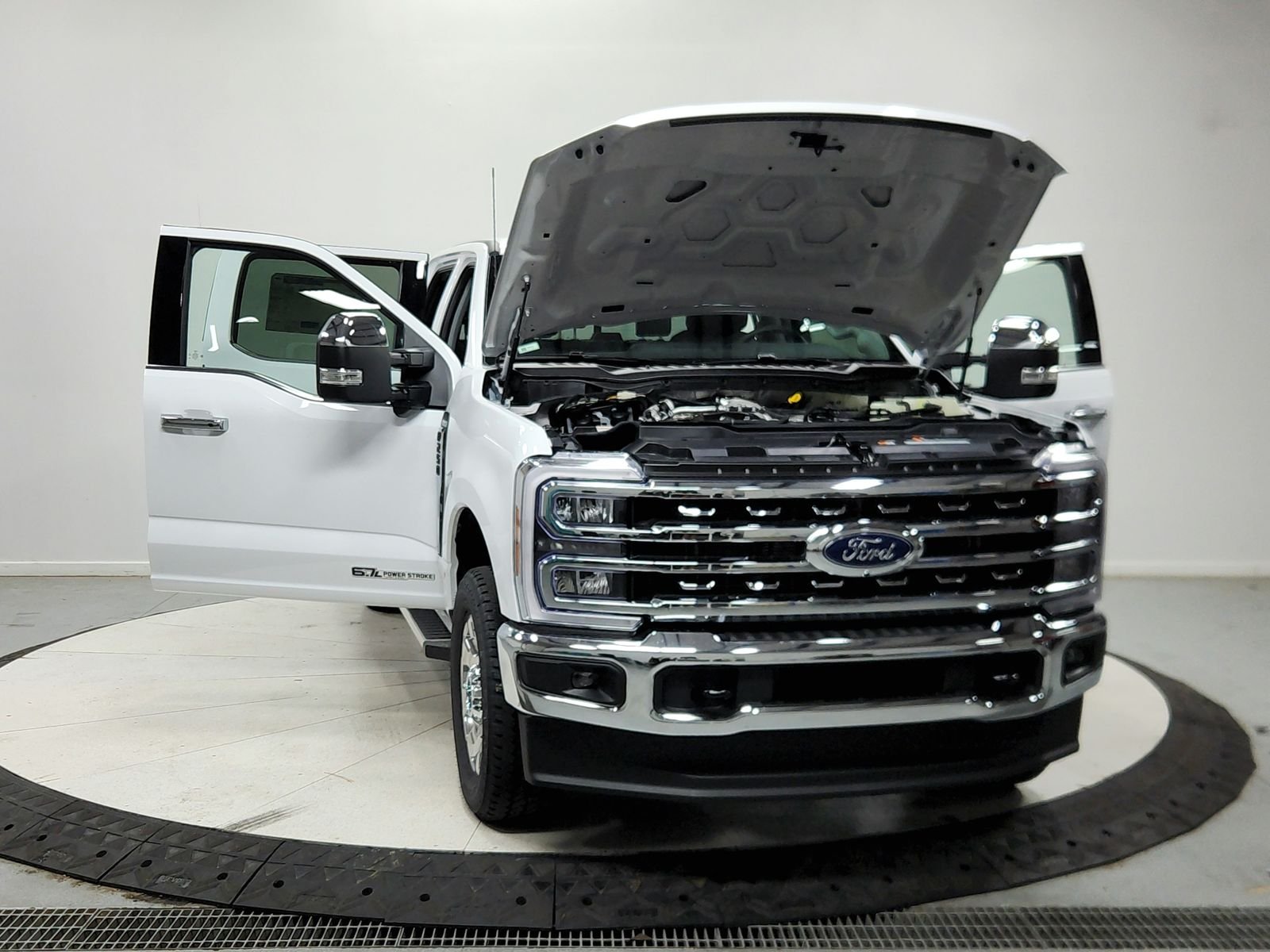 New 2026 Oxford White Ford F-250® Lariat® image 11
