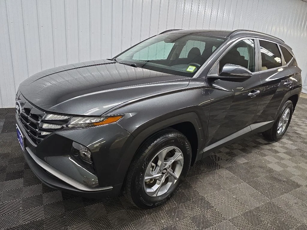 Used 2023 Gray Hyundai SEL image 8