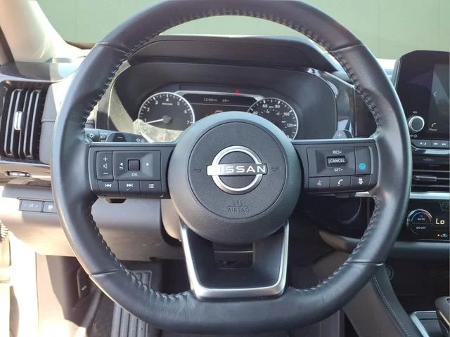 Used 2024 White Nissan SV image 23