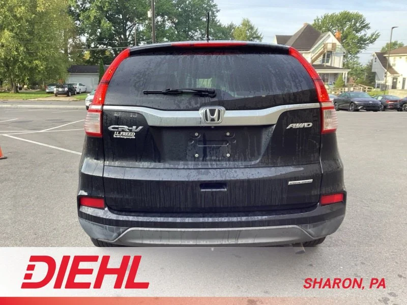 Used 2016  Honda SE image 6
