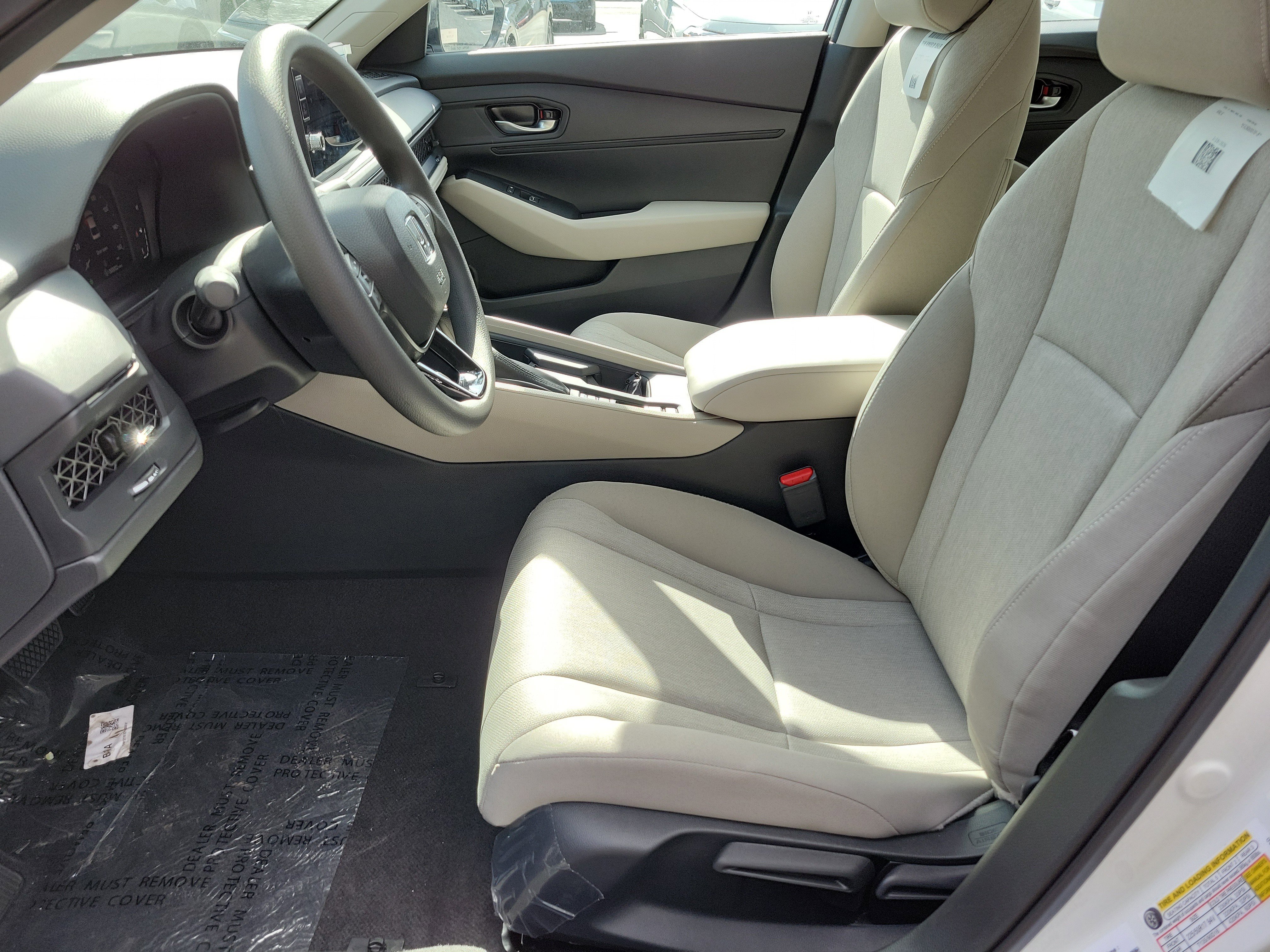 New 2026 Platinum White Pearl Honda LX image 17