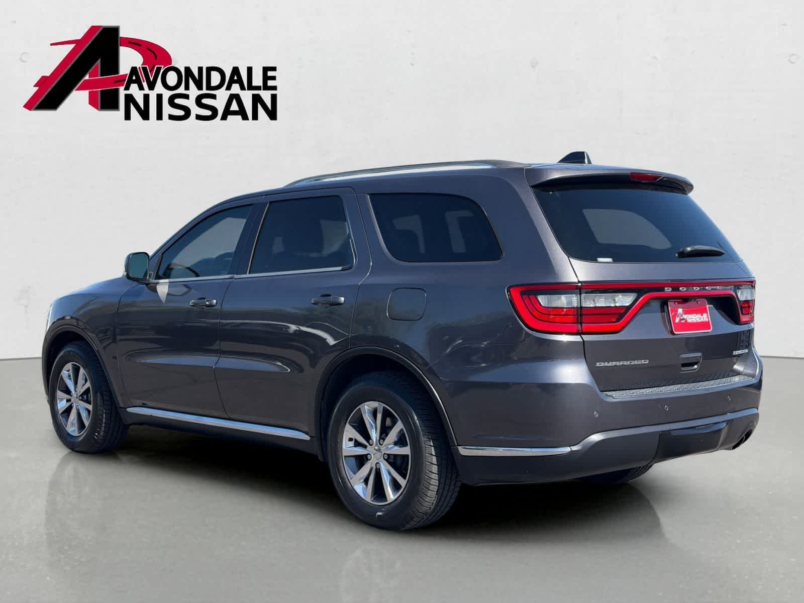 Used 2016 Granite Crystal Metallic Clearcoat Dodge Limited image 4