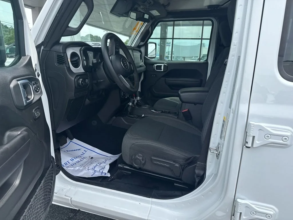 2024 Jeep Wrangler 4-Door Sport S - Photo 9