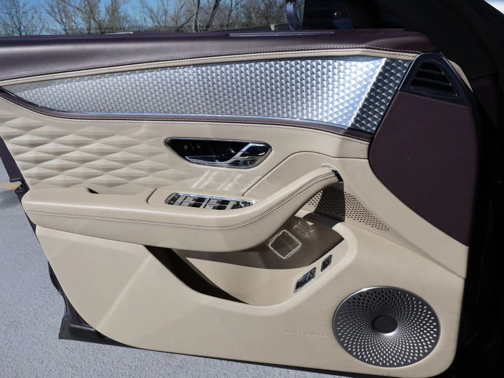 Used 2023 Gray Violet by Mulliner Bentley Azure image 41