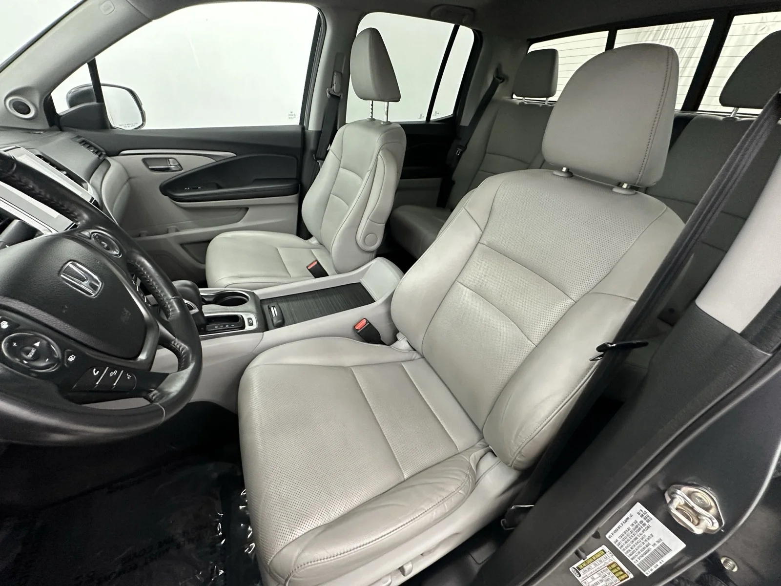Used 2019 Forest Mist Metallic Honda RTL-T AWD image 19