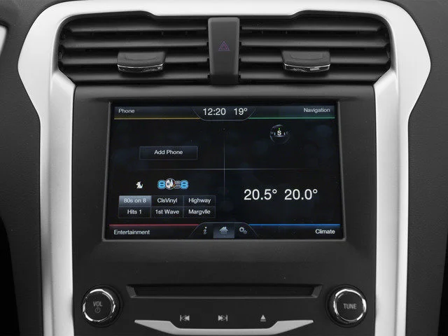 Used 2016 SHADOW BLACK Ford SE image 19