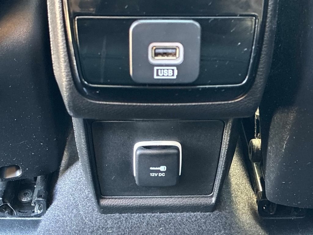 Used 2022 White Jeep Limited image 16