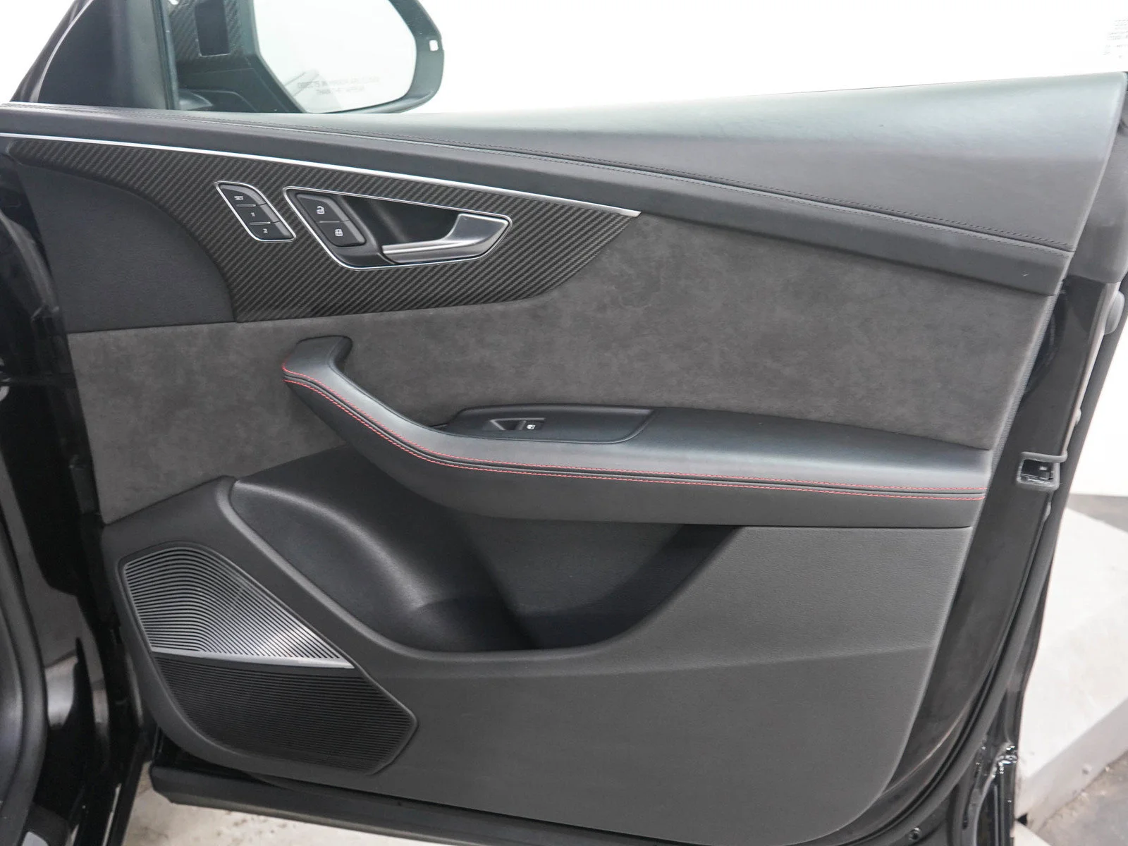 Used 2021 Night Black Audi 4.0T image 13