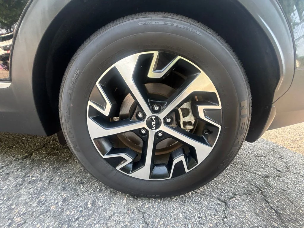 Used 2024 Black Kia EX image 28