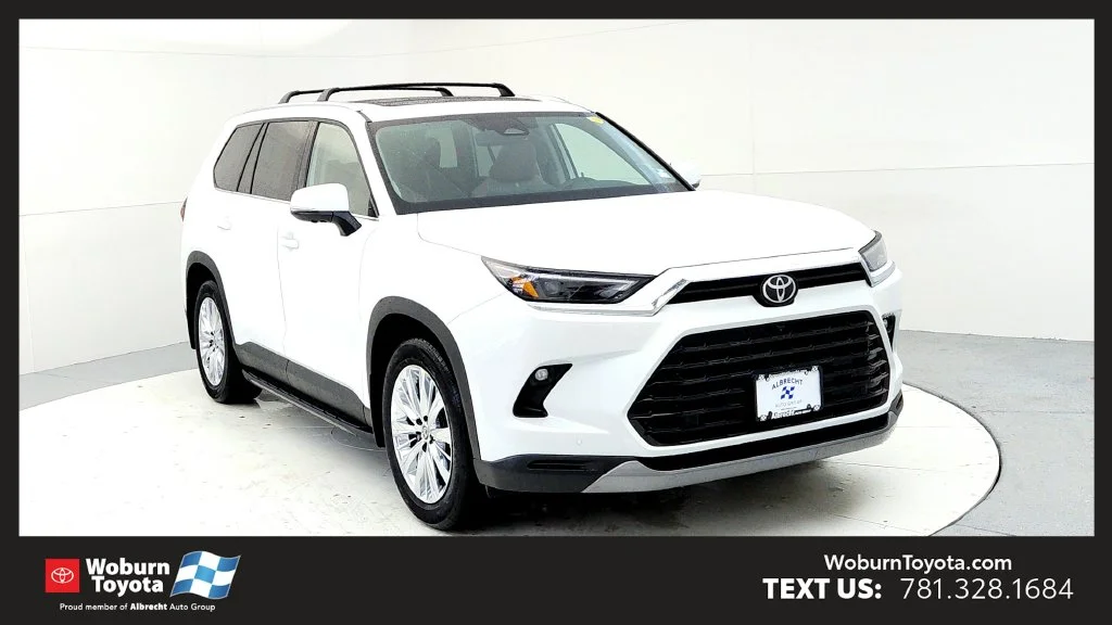 New 2026 Wind Chill Pearl Toyota Platinum image 1