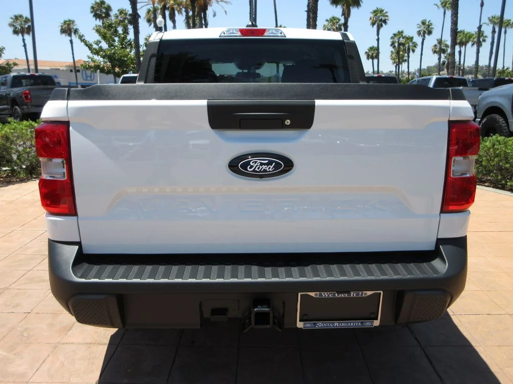 New 2026 Oxford White Ford XL image 3