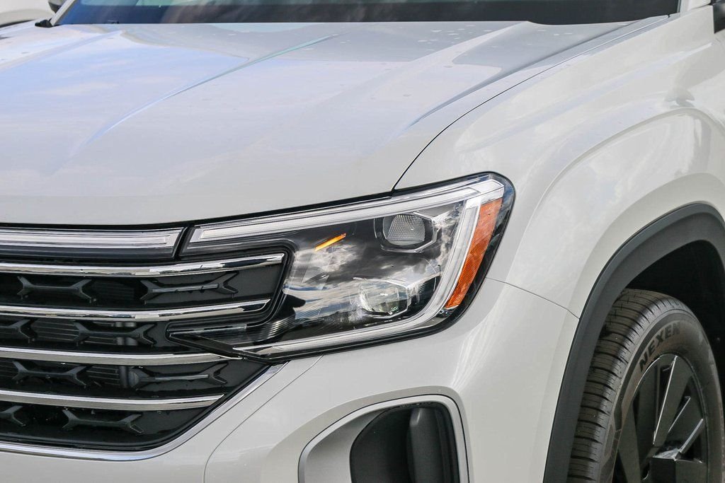 2026 Volkswagen Atlas SE w/Tech - Photo 5
