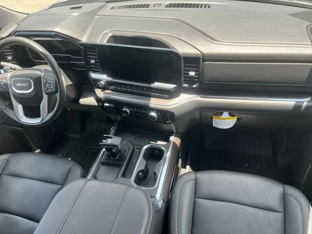 Used 2025 Sterling Metallic GMC SLT image 18