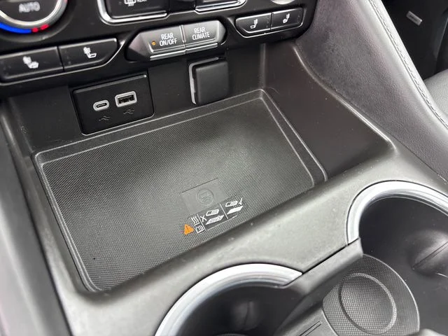 Used 2023 White Chevrolet LT image 21