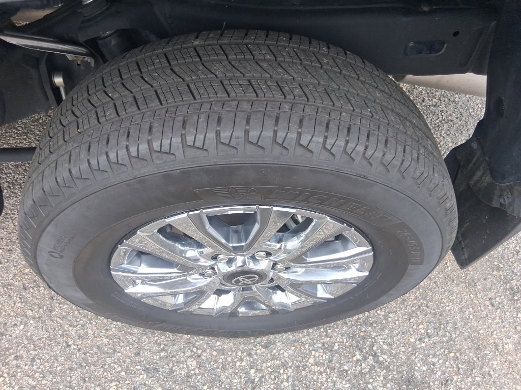 Used 2024 Gray Toyota Limited image 7