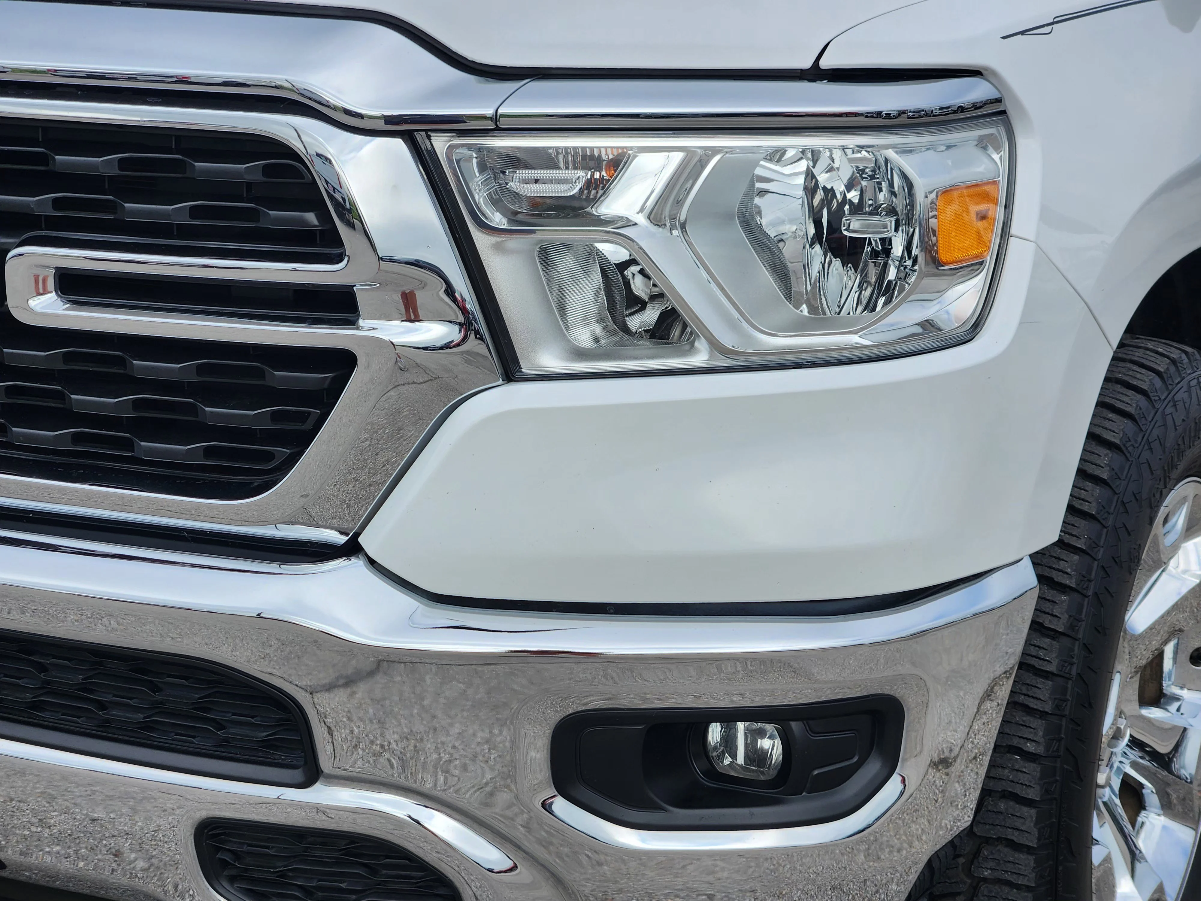 Used 2022 Bright White Clearcoat Ram Big Horn/Lone Star image 8