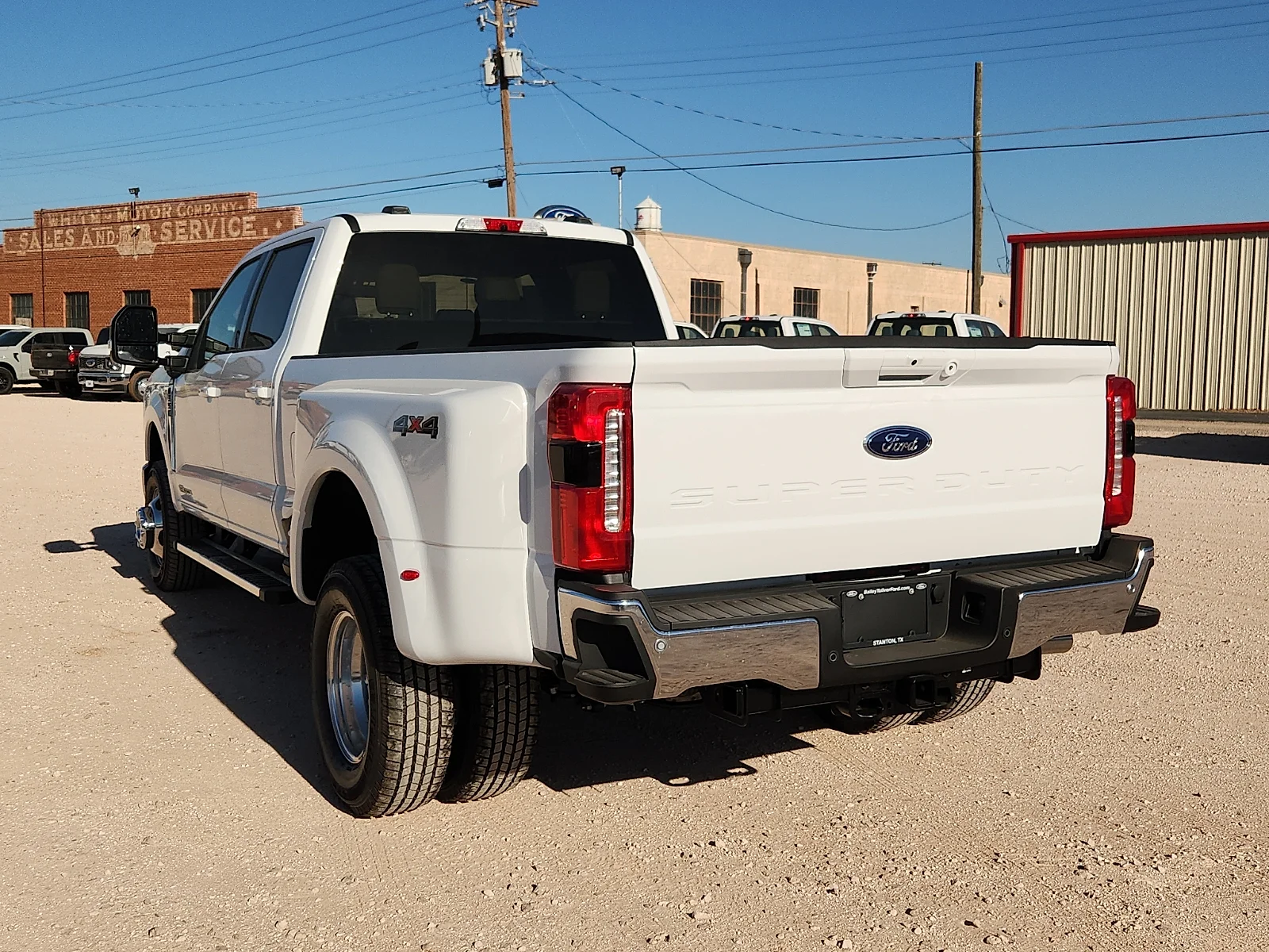 New 2026 Oxford White Ford LARIAT image 5