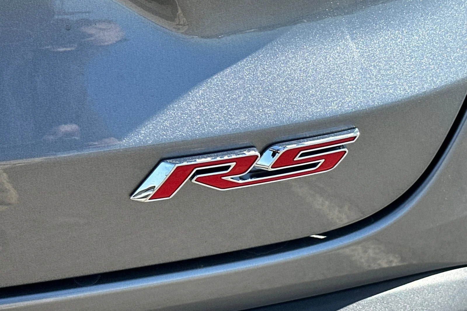New 2026 Sterling Gray Metallic Chevrolet 1RS image 26