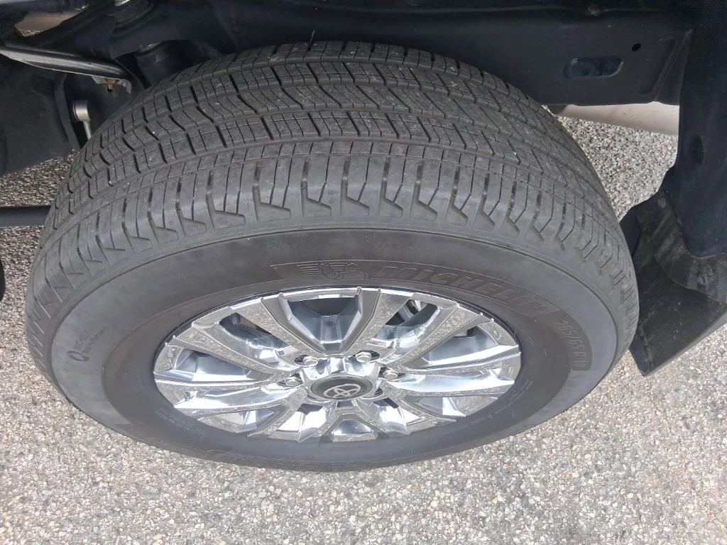 Used 2024 Gray Toyota Limited image 7