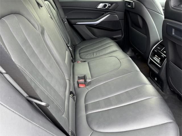 2022 BMW X5 40i - Photo 9
