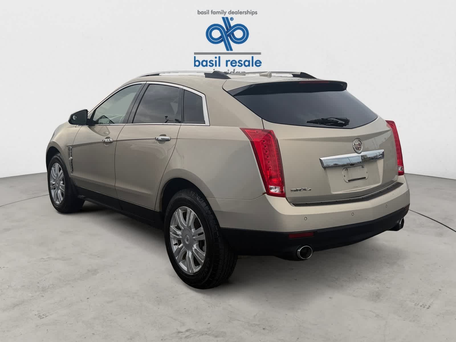 Used 2011 Gold Mist Metallic Cadillac Luxury Collection image 4