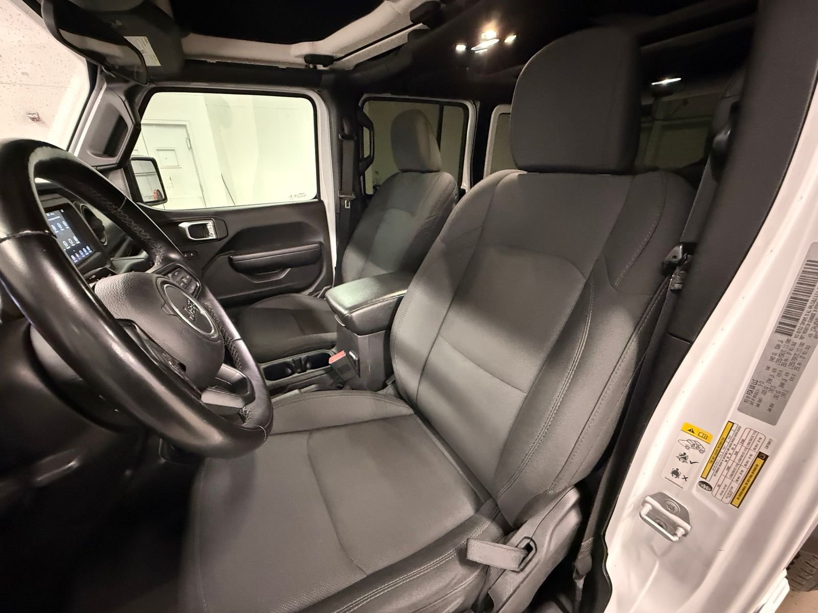Used 2020 White Jeep Unlimited Willys image 17