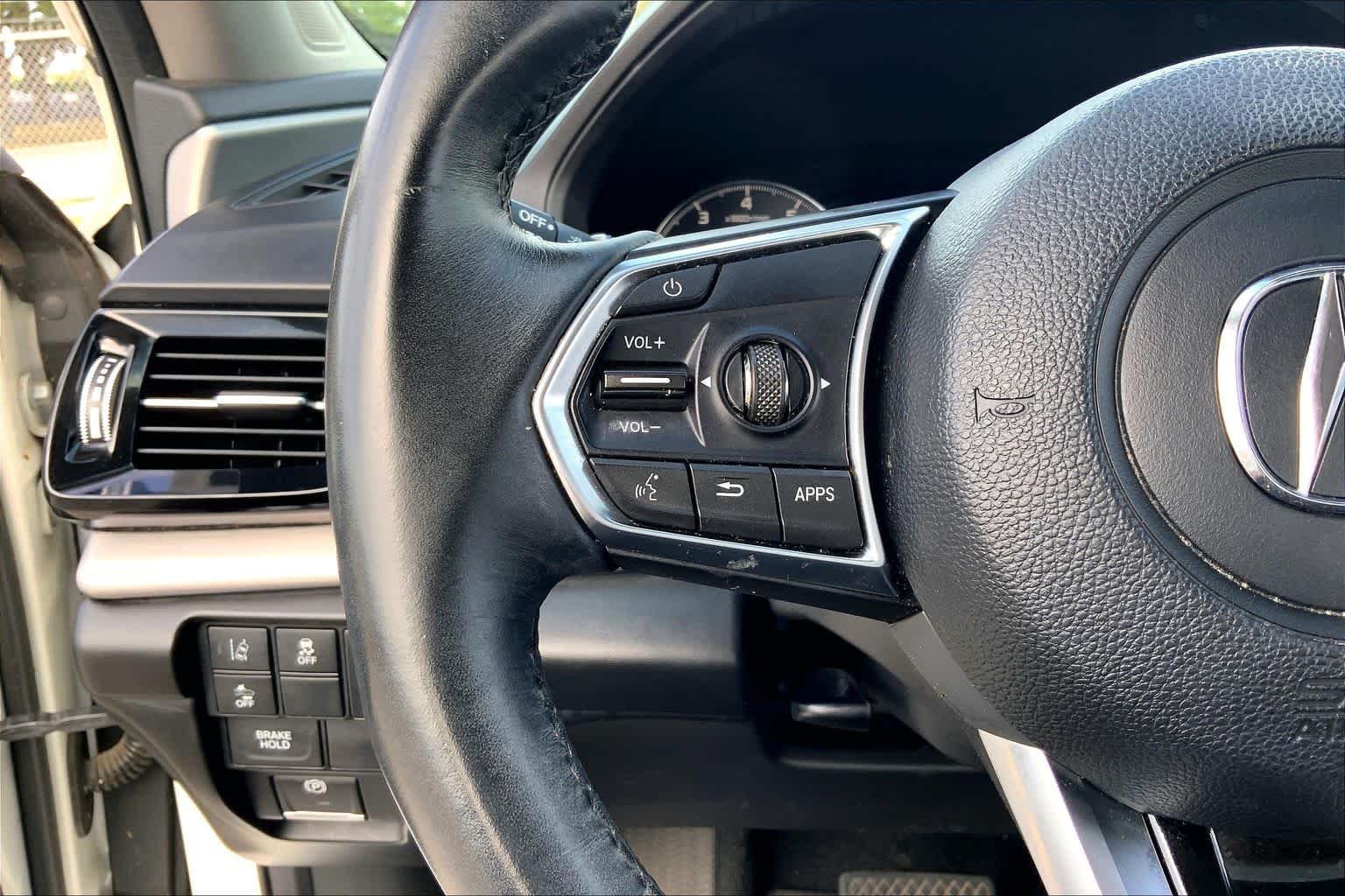 Used 2019 White Diamond Pearl Acura  image 23
