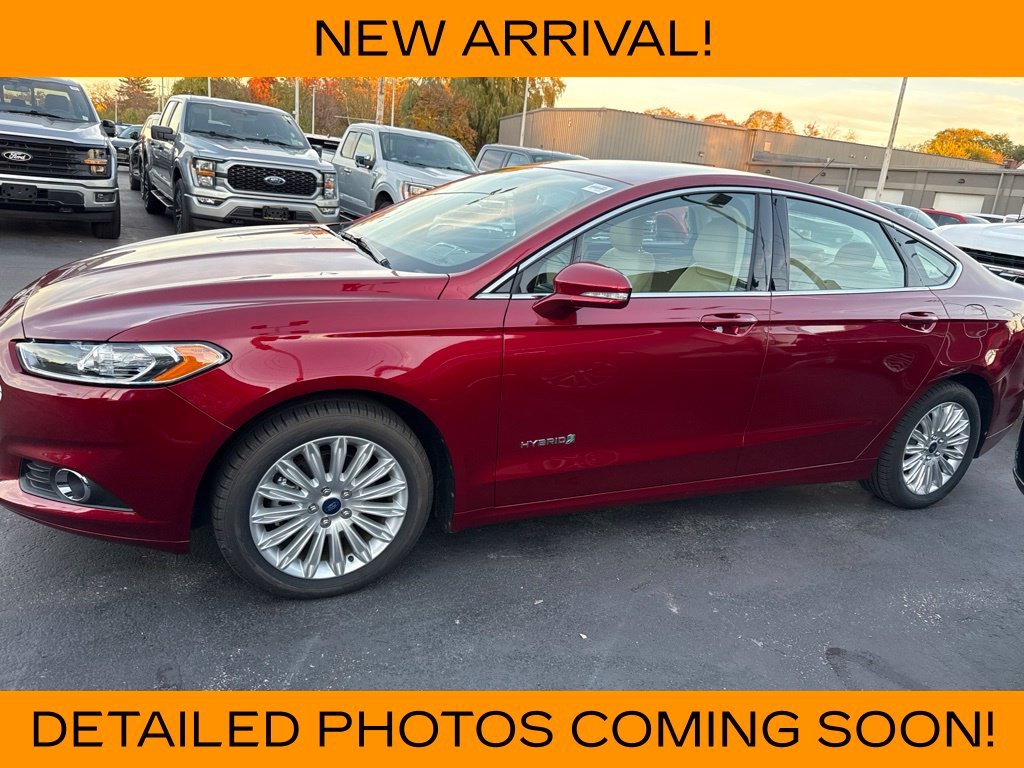 Used 2013 Ruby Red Metallic Ford SE image 6
