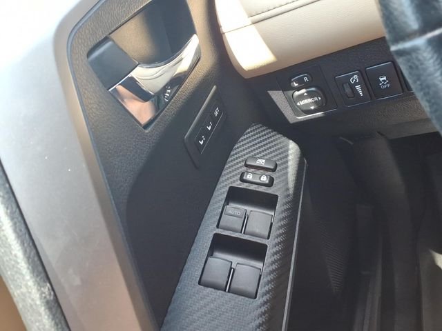 Used 2015 Red Toyota Limited image 27