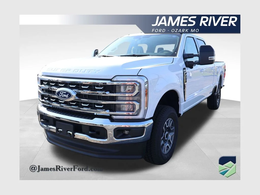 New 2027 White Ford F250 4X4 CREW/C image 1