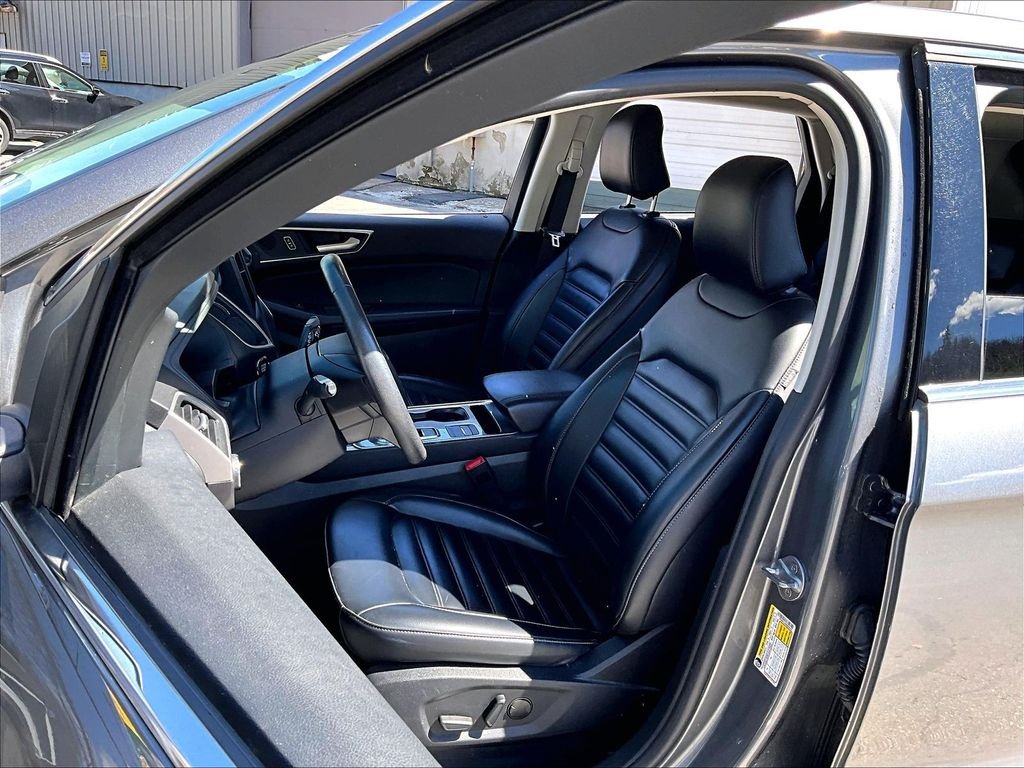 Used 2024 Gray Metallic Ford SEL image 10