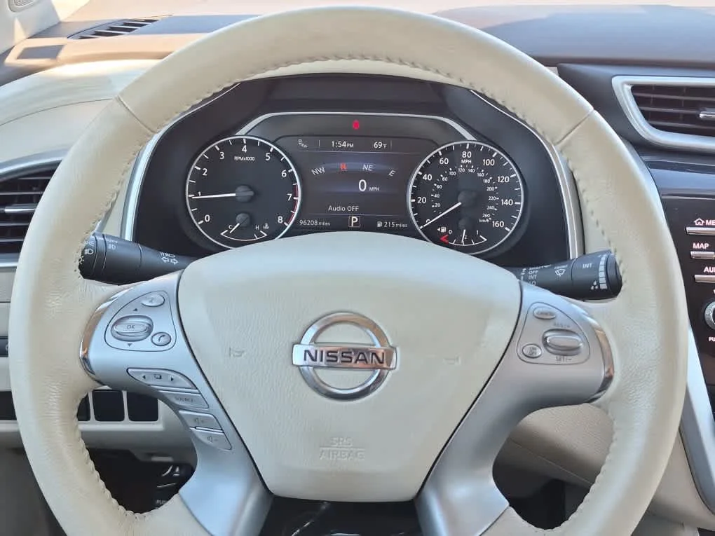 Used 2017 Pearl White Nissan SL image 15