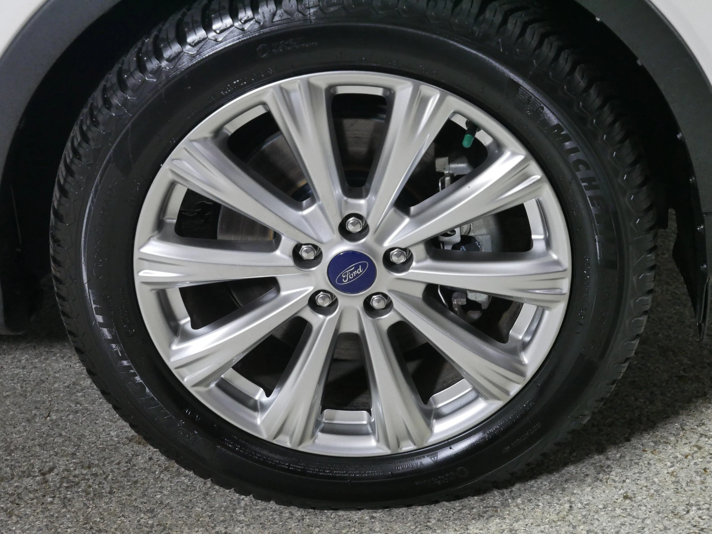 Used 2017 White Platinum Metallic Tri-Coat Ford Titanium image 15
