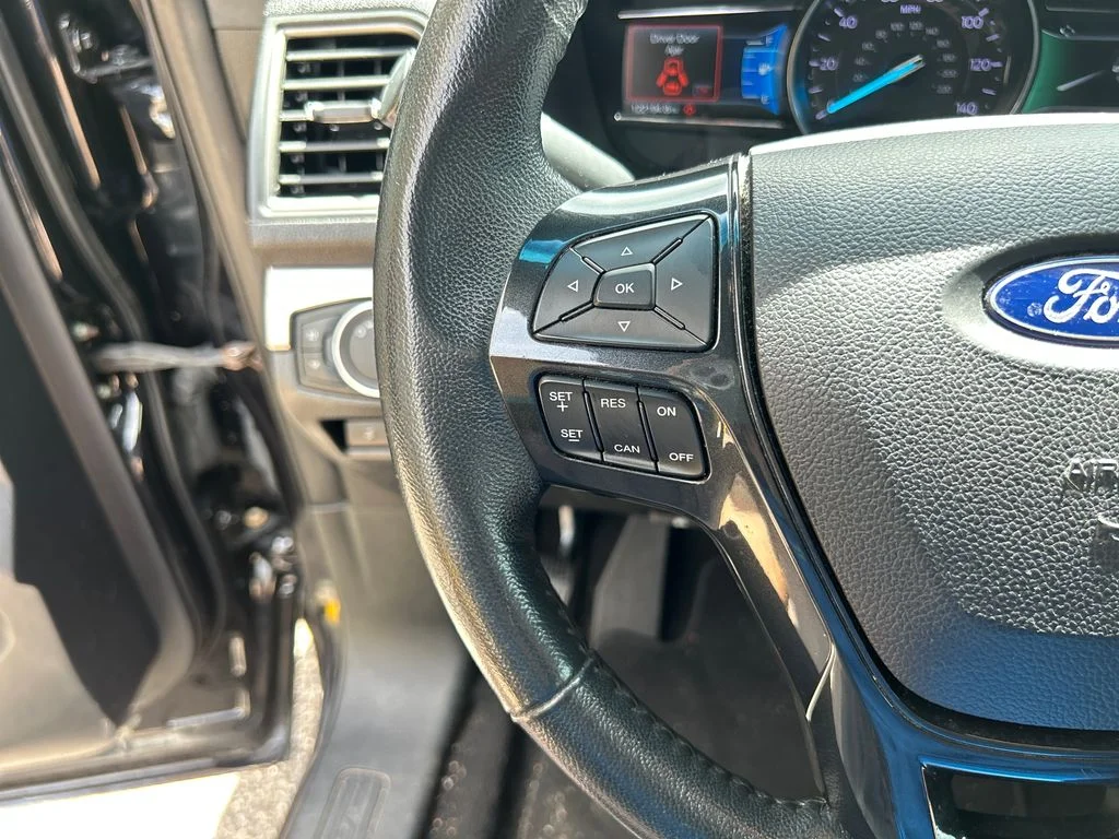 Used 2019 Black Ford XLT image 20