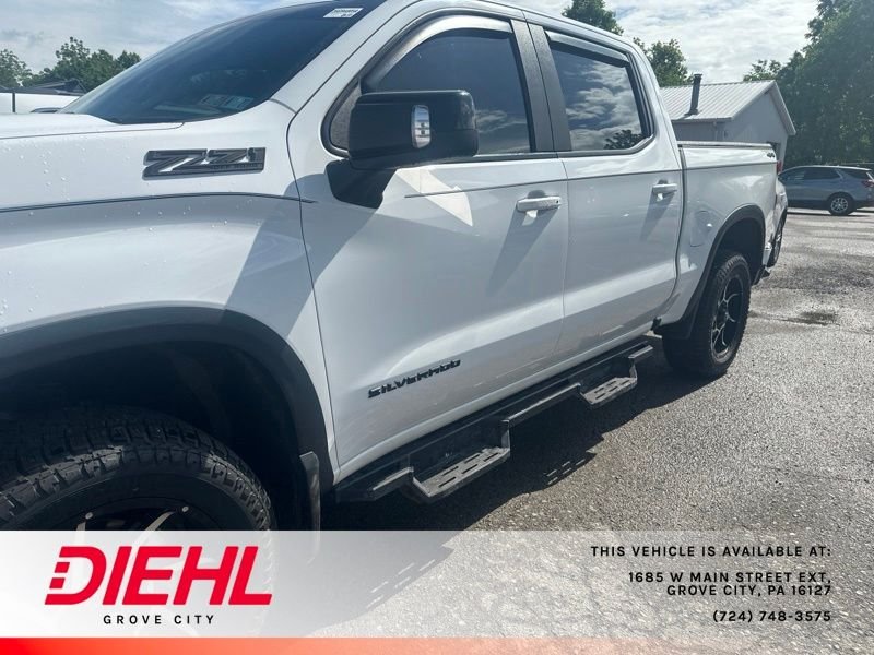 Used 2022 White Chevrolet RST image 1